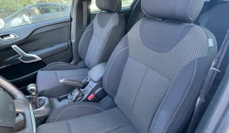 Citroen DS4 1.6 BLUE HDI DESIRE lleno