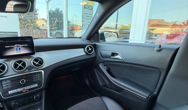 MERCEDES-BENZ Clase CLA CLA 220 d Shooting Brake lleno