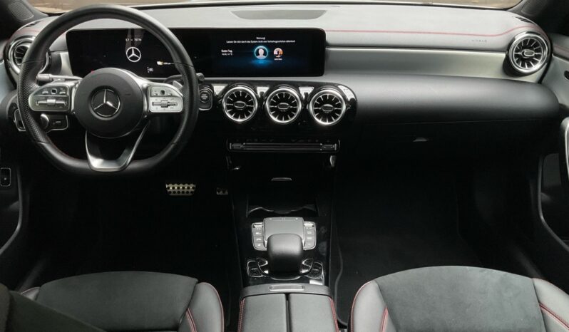 Mercedes Benz CLA 250e Shooting Break AMG lleno