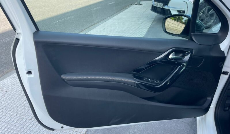 Peugeot 208 Active 1.6 eHDI 92 lleno