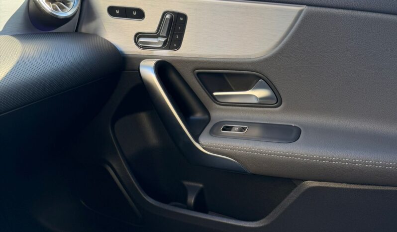 Mercedes Benz a 250 e 2021 lleno