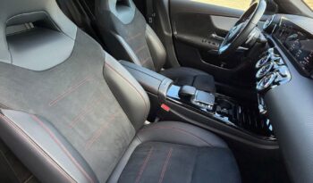 Mercedes Benz CLA 250e Shooting Break AMG lleno