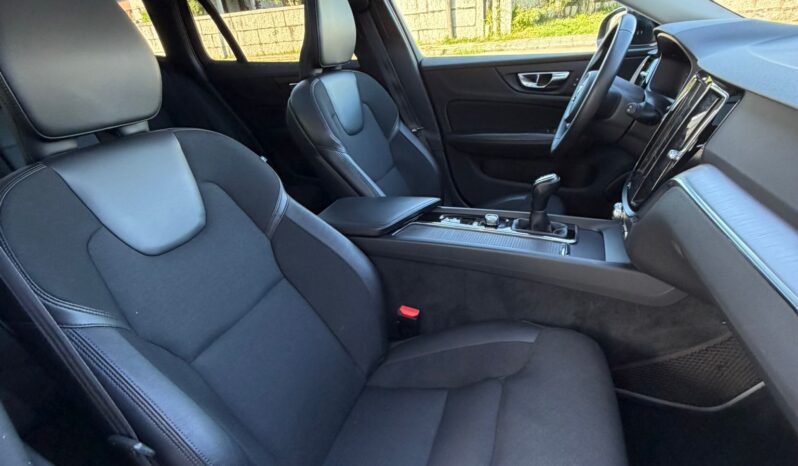 VOLVO V60 2.0 D4 Momentum lleno