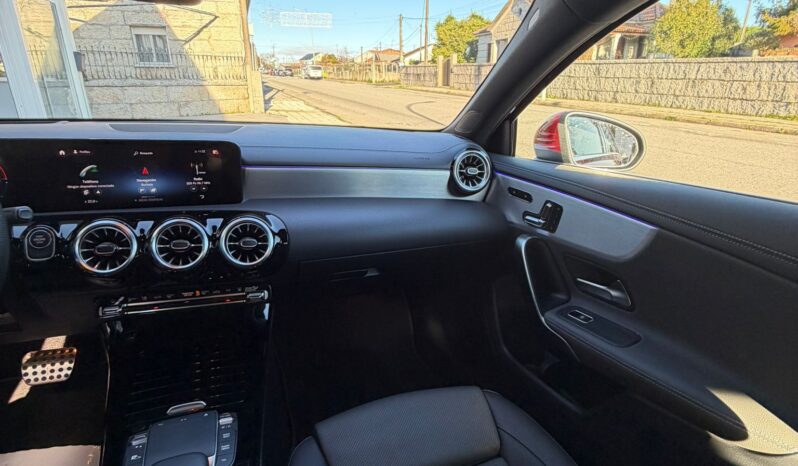 Mercedes Benz a 250 e 2021 lleno