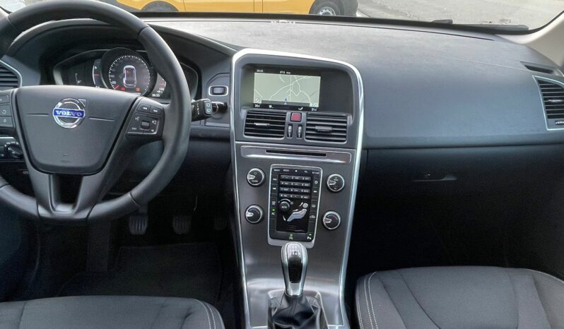 Volvo XC60 2.0 D3 Momentm lleno