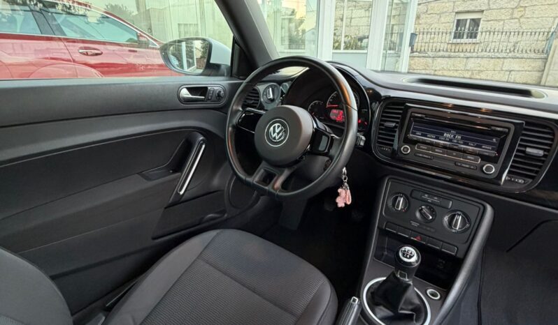 VOLKSWAGEN Beetle 1.6 TDI Design lleno