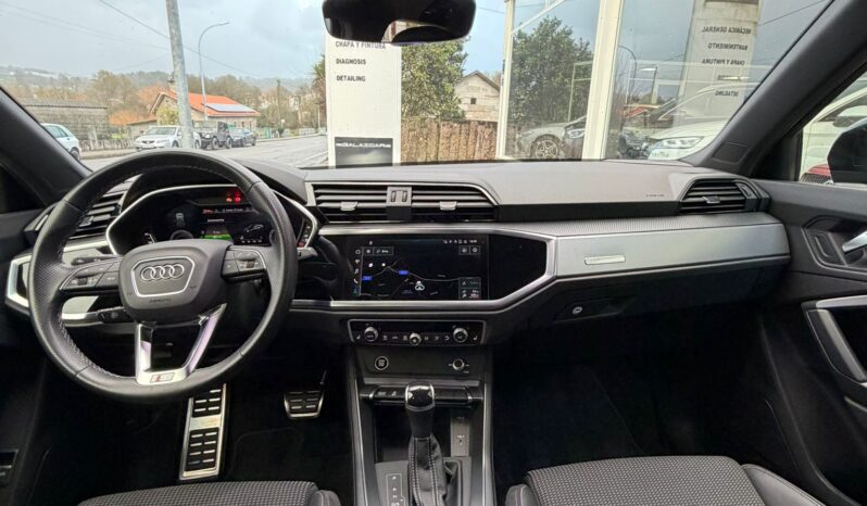 Audi Q3 45 TFSIe Stronic Black Line lleno