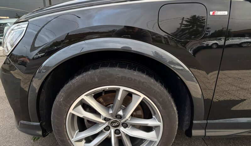 Audi Q3 45 TFSIe Stronic Black Line lleno