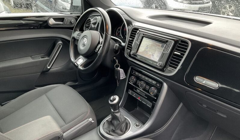 VOLKSWAGEN Beetle Design 1.2 TSI BMT Cabrio lleno