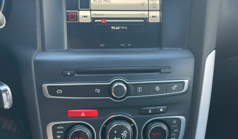 Citroen DS4 1.6 BLUE HDI DESIRE lleno
