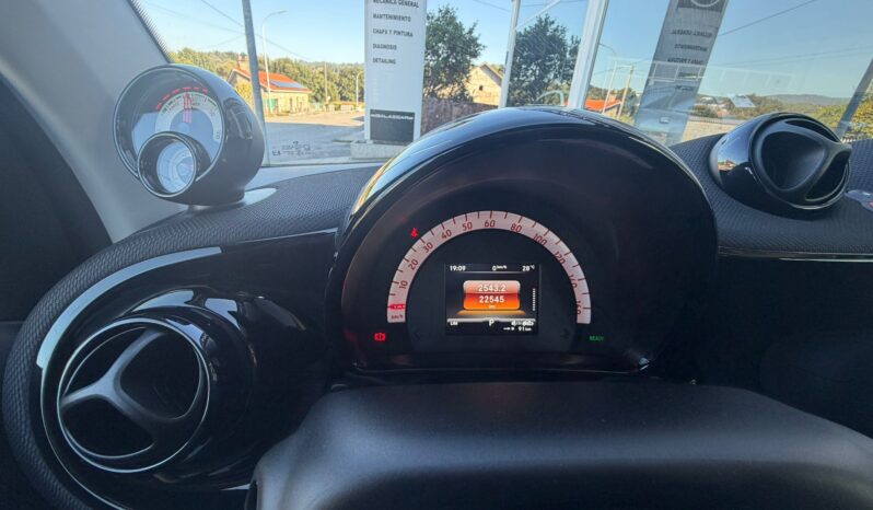 SMART fortwo 60kW81CV EQ cabrio lleno