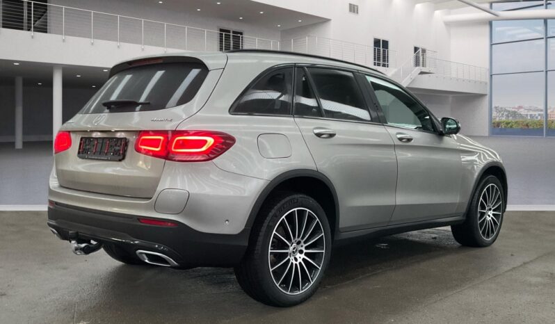 MERCEDES-BENZ Clase GLC GLC 300 de 4MATIC lleno