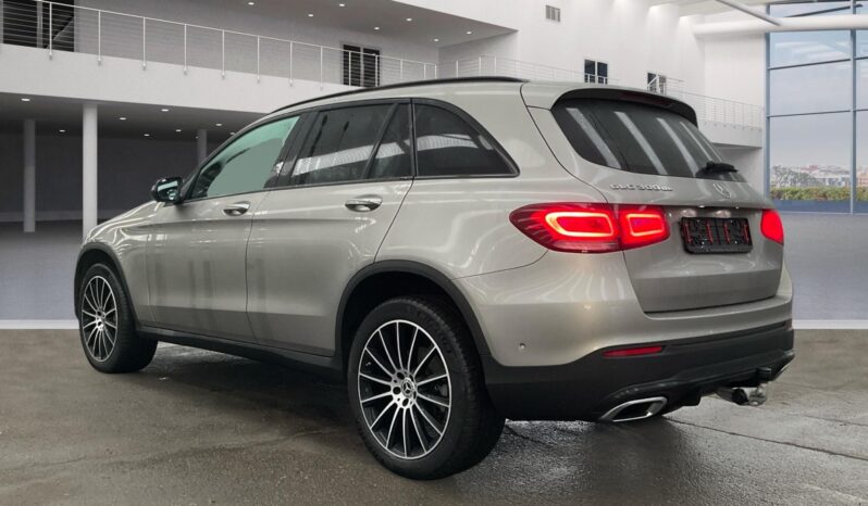 MERCEDES-BENZ Clase GLC GLC 300 de 4MATIC lleno