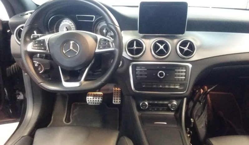 MERCEDES-BENZ Clase CLA CLA 220 CDI Aut. AMG Line Shooting Brake lleno